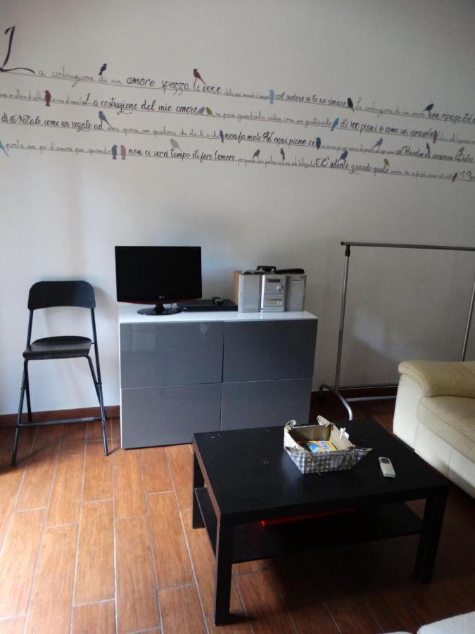 A Casa Di Delia - Stazione Fidene Apartment Rome Bagian luar foto